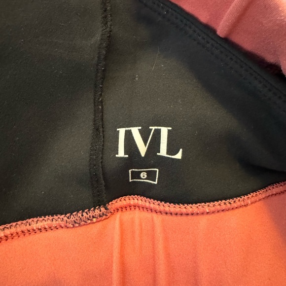 IVL Sports Bra - Picture 3 of 3